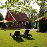 Het Roodborstje 4-persoons Semesterbostad *