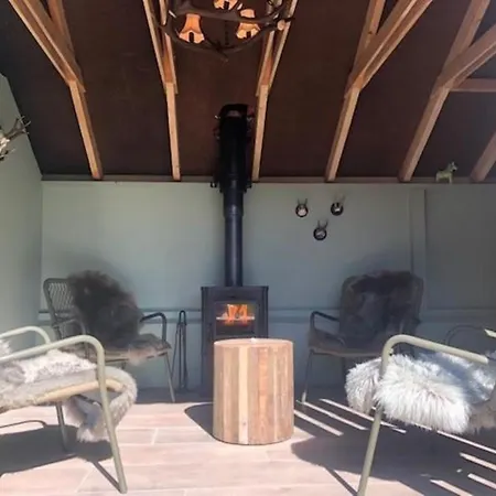 Het Roodborstje 4-persoons Feriehus *